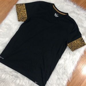 Lebron James Nike Drifit tshirt M Like New
